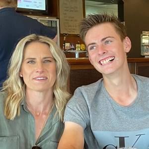 Meet your Posher, Renee